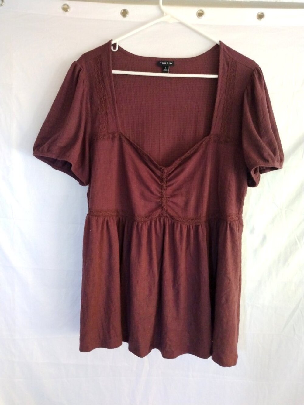 Torrid Burgundy Lace Trim Peplum Top Blouse Plus 1X Romantic Feminine Boho Chic - Picture 2 of 6